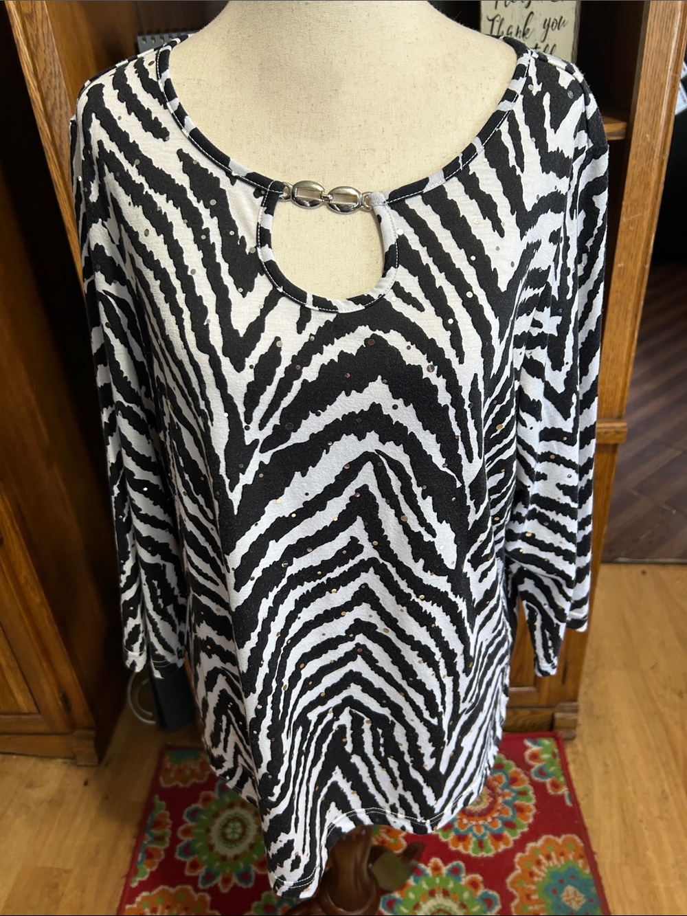Cathy Daniels Black & White Zebra-Print Long Sleeve Top with Keyhole Ring